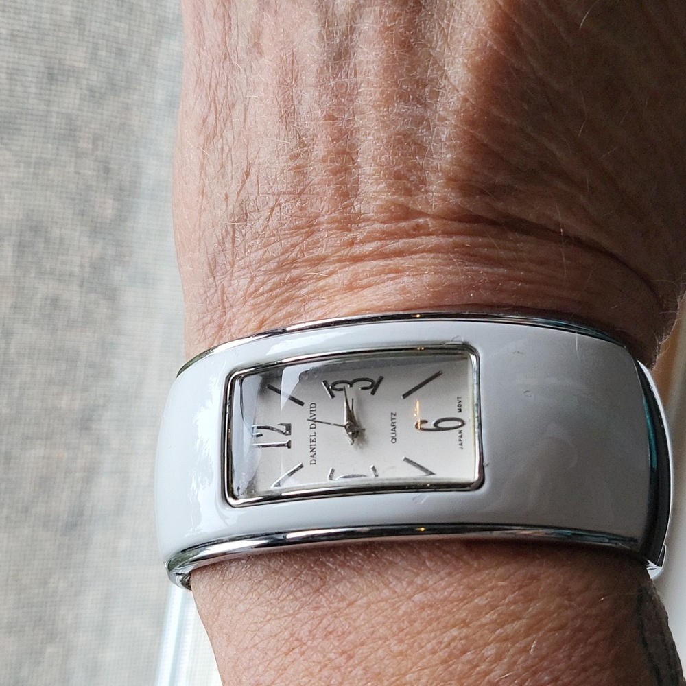 Original white metal bangle clasp watch